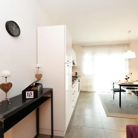 Desenzanoloft Official Partner Marriott Homes & -the Wind Rose Renovation 2025 * Desenzano del Garda