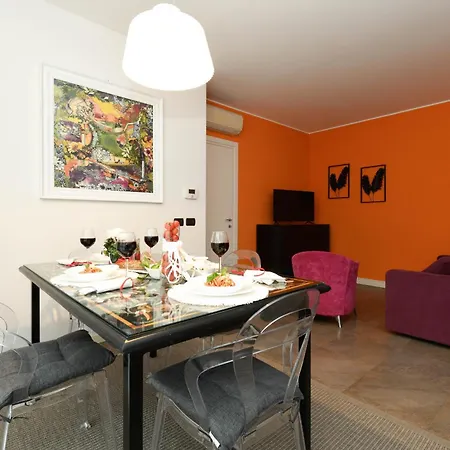 Desenzanoloft Official Partner Marriott Homes & -the Wind Rose Renovation 2025 * Desenzano del Garda