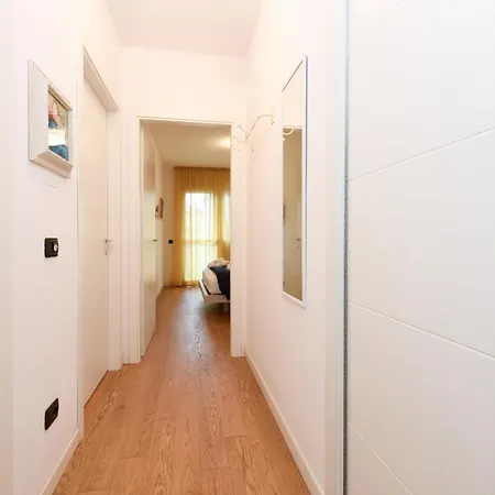 Desenzanoloft Official Partner Marriott Homes & -the Wind Rose Renovation 2025 * Desenzano del Garda