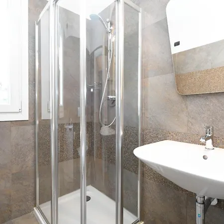 Desenzanoloft Official Partner Marriott Homes & -the Wind Rose Renovation 2025 Apartment